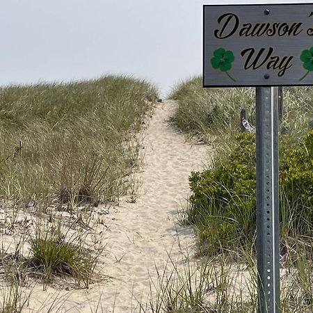 Sandy Clydesdale: Sagamore Beach Sandwich Villa ภายนอก รูปภาพ